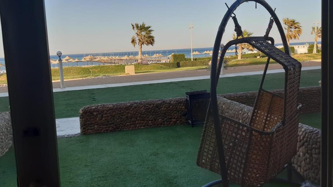 Seaview Chalets In Porto South Beach - Families Only Ain Sukhna Esterno foto