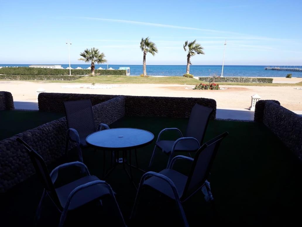 Seaview Chalets In Porto South Beach - Families Only Ain Sukhna Esterno foto